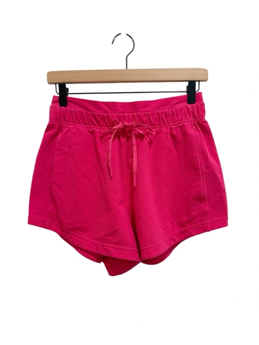 LULULEMON Inner Glow HR Shorts 3” in Pink‎ size 6